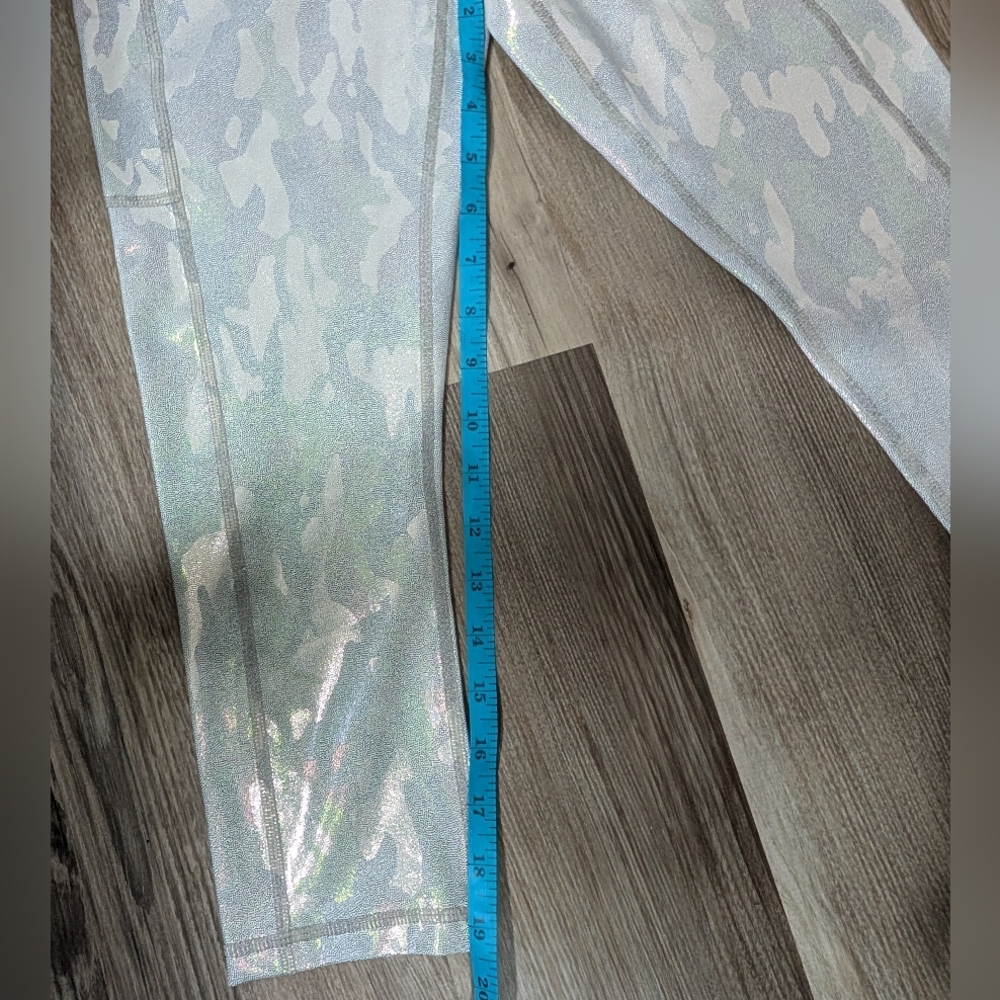 Zyia Active, 4, Light N Tight, Silver Metallic Camo Crop Leggings, Activewear - Picture 3 of 5